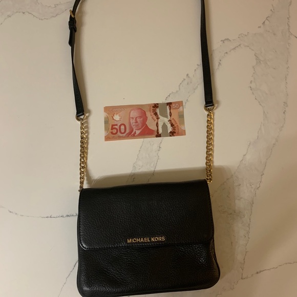 Small micheal kors purse - Picture 1 of 2